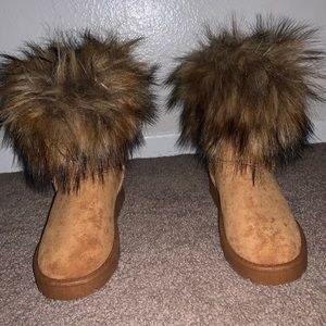 Faux fur boots
